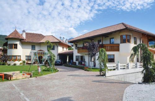 Sciaves Apartamento | Apartment in Brixen with Pool & Dolomites Views