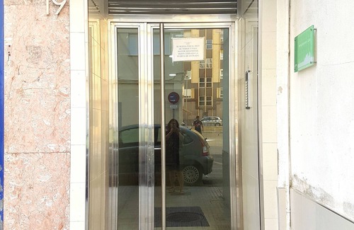 Cádiz Condominio | Apartment in Cádiz. La beach victoria