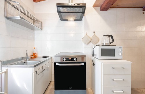Province of Cagliari Apartamento | Apartamento "In Casetta" con jardín privado y Wi-Fi