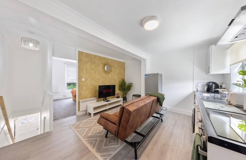 Chatham Apartamento | Apartment in Chatham, stone throw from major monuments and landmarks!