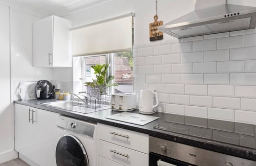 Chatham Apartamento | Apartment in Chatham, stone throw from major monuments and landmarks!