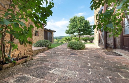 Simignano Cabaña | Apartment in Chianti with pool ID 457