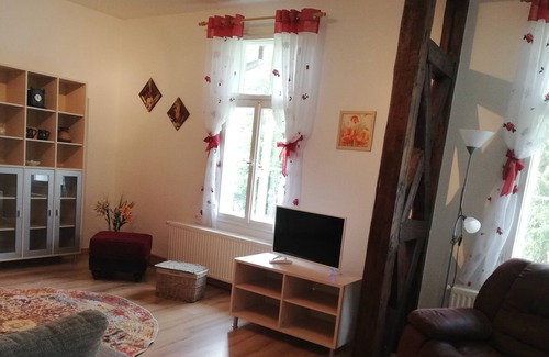 Altenbrak Apartamento | apartamento situado en el antiguo bosque casa con chimenea de pellets directamente en el Bode.