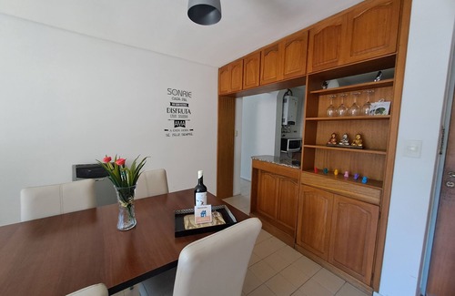 Centro de la ciudad de Mendoza Apartamento | Departamento en la Ciudad de Mendoza – Frente al Parque con Terraza y Vistas