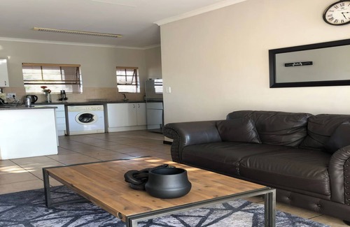 Newcastle Apartamento | Apartment in Newcastle Kzn