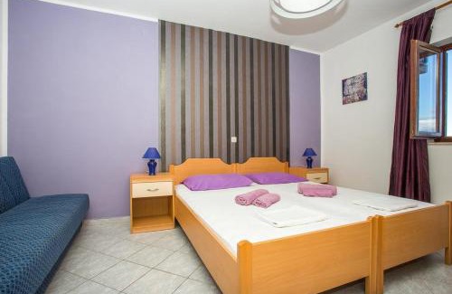 Njivice Apartamento | Apartment in Njivice with sea view, balcony, air conditioning, WiFi 4687-1