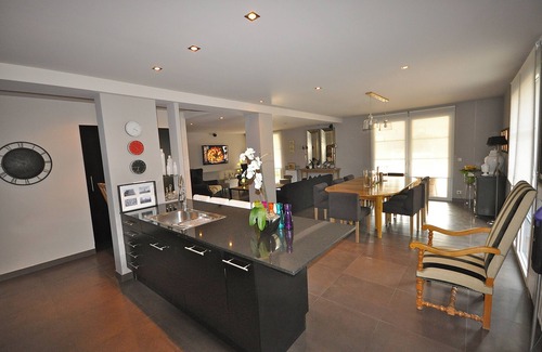 Mouans-Sartoux Apartamento | Planta baja de una villa encantadora cerca de Cannes.
