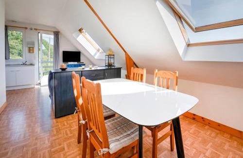 Saint-Remy Apartamento | Apartment in Saint-Rémy near Lake