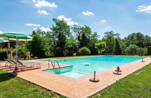 Casole d'Elsa Apartamento | Apartment in Tuscany with Pool and Scenic Views