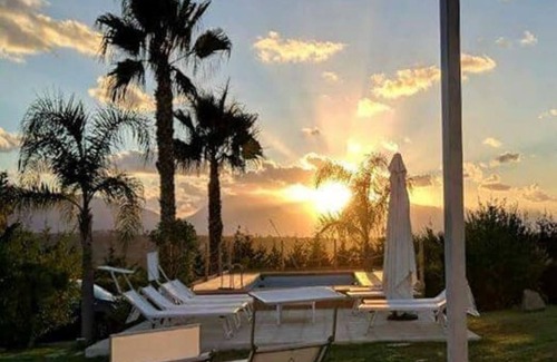 Partinico Apartamento | Apartamento en villa a 900 metros del mar con vistas al golfo de Castellammare