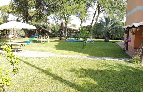Latina Lido Casa | Apartamento en villa en jardín independiente en un gran parque recién reformado