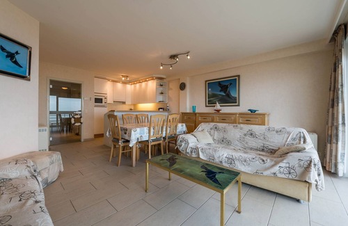 Koksijde-Bad Apartamento | Apartamento en Zeedijk con vista al mar