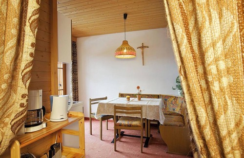 Carezza Apartamento | Apartamento "Angerle Alm Apt Zwergenvolk" con balcón privado, jardín compartido y Wi-Fi