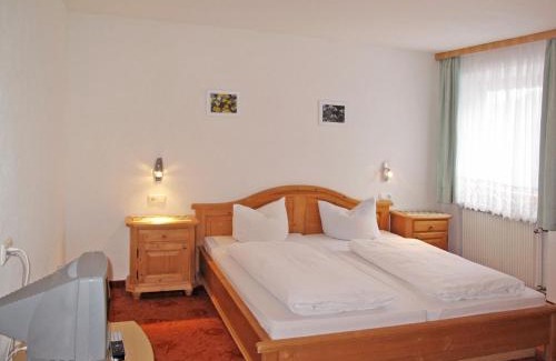 St. Valentin auf der Haide Apartamento | Apartment Nebenhaus Schönblick - SVH111 by Interhome