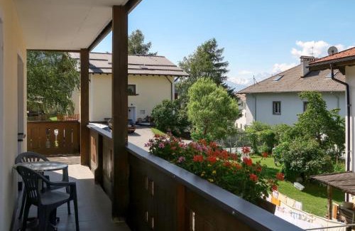 St. Valentin auf der Haide Apartamento | Apartment Haupthaus Schönblick - SVH119 by Interhome