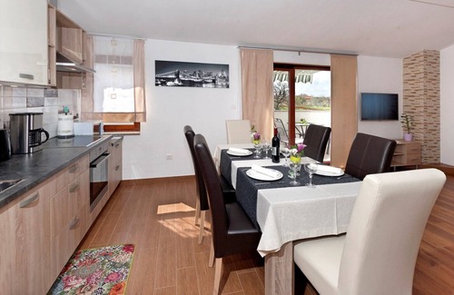 Visnjan Apartamento | Apartment Jedro in Nova Vas