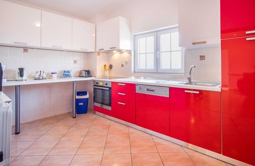 Krk Apartamento | Apartamento JENNY 1 con piscina y vistas al mar
