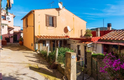 Campo nell'Elba Apartamento | Apartment just a few minutes from Marina di Campo