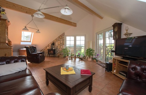 Kenz-Kustrow Apartamento | Apartamento 'Kenz-Küstrow' con jardín compartido, balcón y Wi-Fi