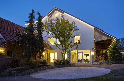 Igersheim Apartamento | Apartamento Kornkammer - mobiliario moderno para 1-4 personas
