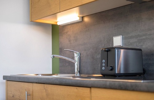 Silandro Apartamento | Apartamento 'Kortscherhof Depandance 2' con vistas a la montaña, terraza privada y Wi-Fi