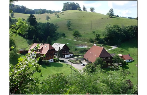 Kirnbach Apartamento | Apartamento 'Kuschellaube' con vistas a la montaña, piscina comunitaria y wifi