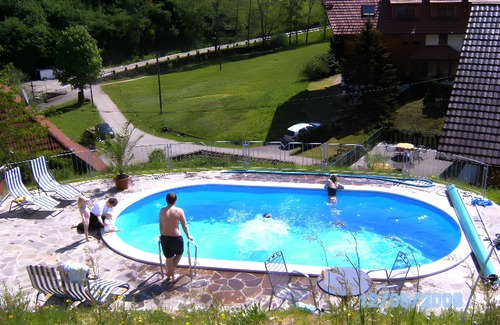 Kirnbach Casa | Apartment 'Kuschellaube' with Mountain View, Shared Pool and Wi-Fi