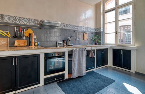 Montauban Apartamento | Apartamento 'L'Élite Montauban Calme Et Spacieux' con terraza privada y Wi-Fi