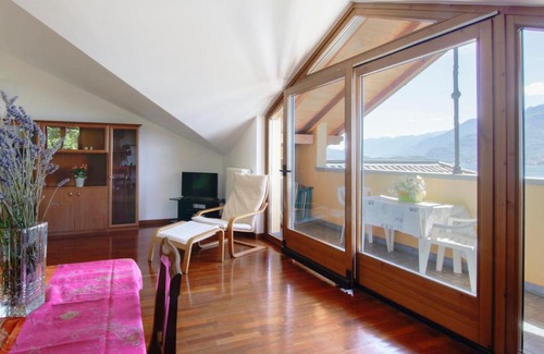 Domaso Apartamento | Apartment La Becca by Interhome