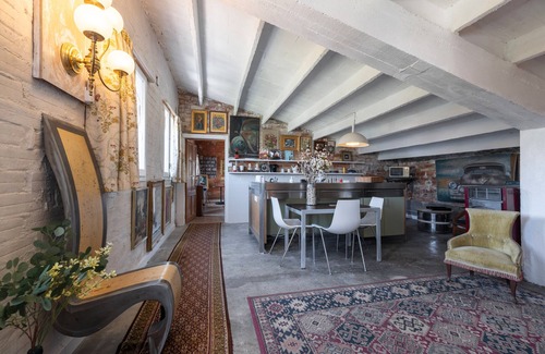 Riudecanyes Apartamento | Apartamento 'La Fabriqueta Deluxe' con vistas a la montaña, Wi-Fi y aire acondicionado