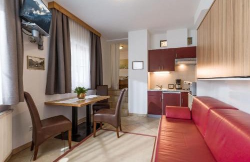 Stumm Apartamento | Apartment Lechners Wohnwelt-1 by Interhome