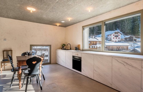 Santa Maddalena Apartamento | Apartamento 'Lena Dolomites Suite' con vistas a la montaña, terraza privada y sauna