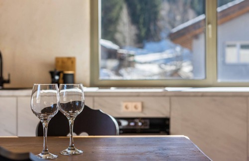 Santa Maddalena Apartamento | Apartamento 'Lena Dolomites Suite' con vistas a la montaña, terraza privada y sauna