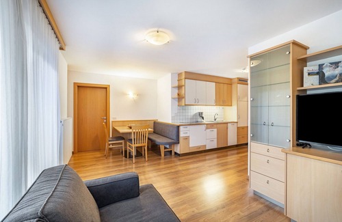 Naz Apartamento | Apartamento 'Linder 20' con vistas a la montaña, piscina compartida y Wi-Fi
