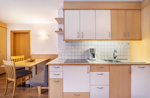 Naz Apartamento | Apartamento 'Linder 20' con vistas a la montaña, piscina compartida y Wi-Fi