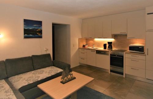 Hart im Zillertal Apartamento | Apartment Lisa by Interhome