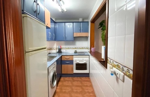 Arroyo de la Miel Apartamento | Apartment 'Liya's Home' with Balcony, Wi-Fi and Air Conditioning