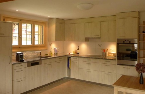 Adelboden Apartamento | Apartamento Lucie by Interhome