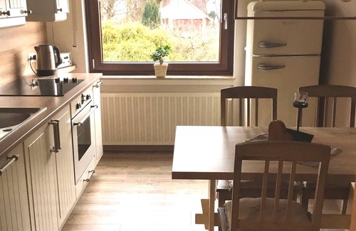 Hofgeismar Apartamento | Apartamento 'Maison Bibc, 63qm, 1 Schlafzimmer' con jardín compartido y Wi-Fi