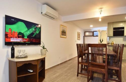 Vranjic Apartamento | Apartment Mandika