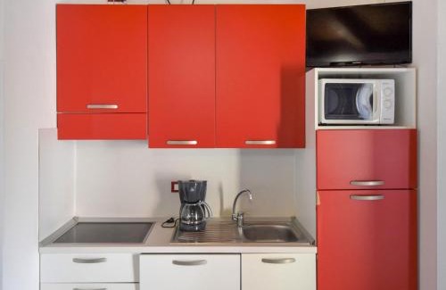 Lido di Spina Apartamento | Apartment Michelangelo-3 by Interhome