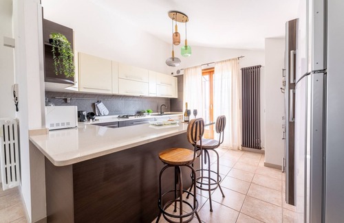 Ovest Apartamento | Apartment 'Mirage' with Mountain View, Wi-Fi and Air Conditioning