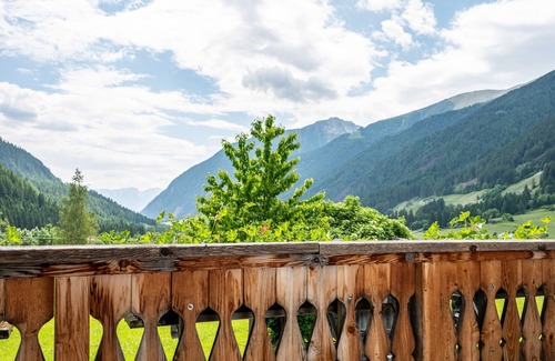 Anterselva Apartamento | Apartamento 'Mitterbruggehof Enzian' con vistas a la montaña, jardín compartido y Wi-Fi