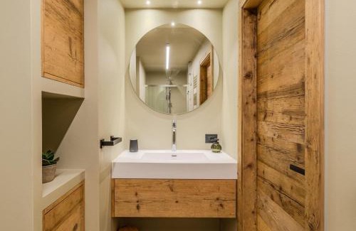 Giustino Apartamento | Apartment Monolocale Al Doss by Interhome