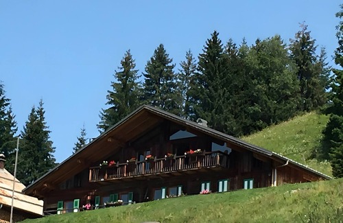 Abondance Apartamento | Apartamento 'Mont De Grange' con vistas a la montaña, terraza privada y Wi-Fi