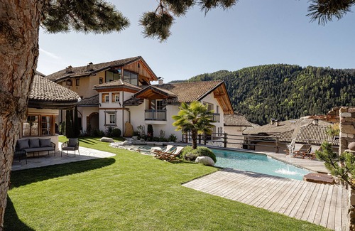 Trodena Apartamento | Apartamento 'Naturoase Stegerhof Apt Sonnenblume' con cabina de infrarrojos y piscina compartida