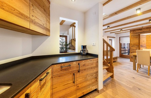 Trodena Apartamento | Apartamento 'Naturoase Stegerhof Vergissmeinnicht' con vistas a la montaña, piscina y sauna