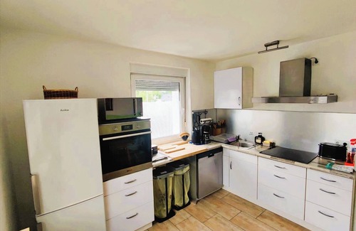 Laupheim Apartamento | Apartment 'Near the Center' with Private Garden, Balcony and Wi-Fi