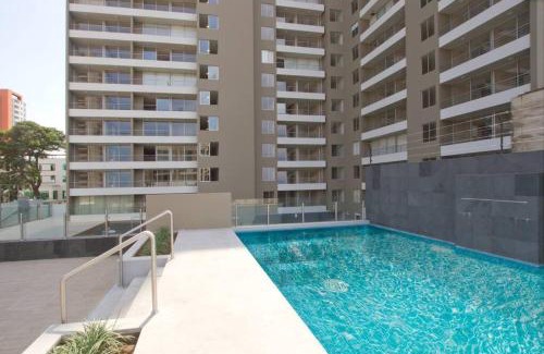 Lince Apartamento | Apartment near to MIRAFLORES, BEACHES & REBAGLIATI HOSPITAL ! Panoramic View,Pool, Gym,Private Park in LINCE