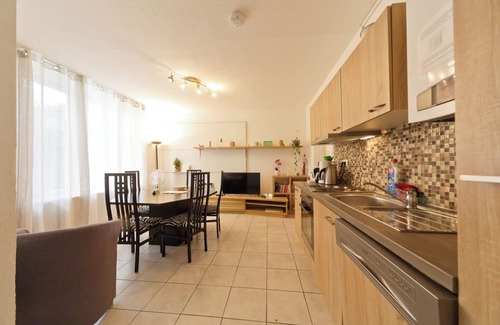 Funfhaus Apartamento | Apartment No. 02 in Vienna near Schönbrunn/Westbahnhof | Keyless Check-In